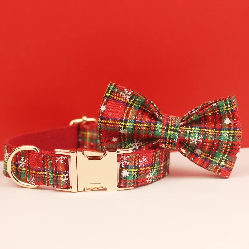 Harnais pour chien avec collier et nœud papillon de Noël rouges à motifs festifs