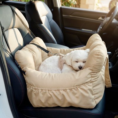 Siege auto pour chien siège avant chien dort